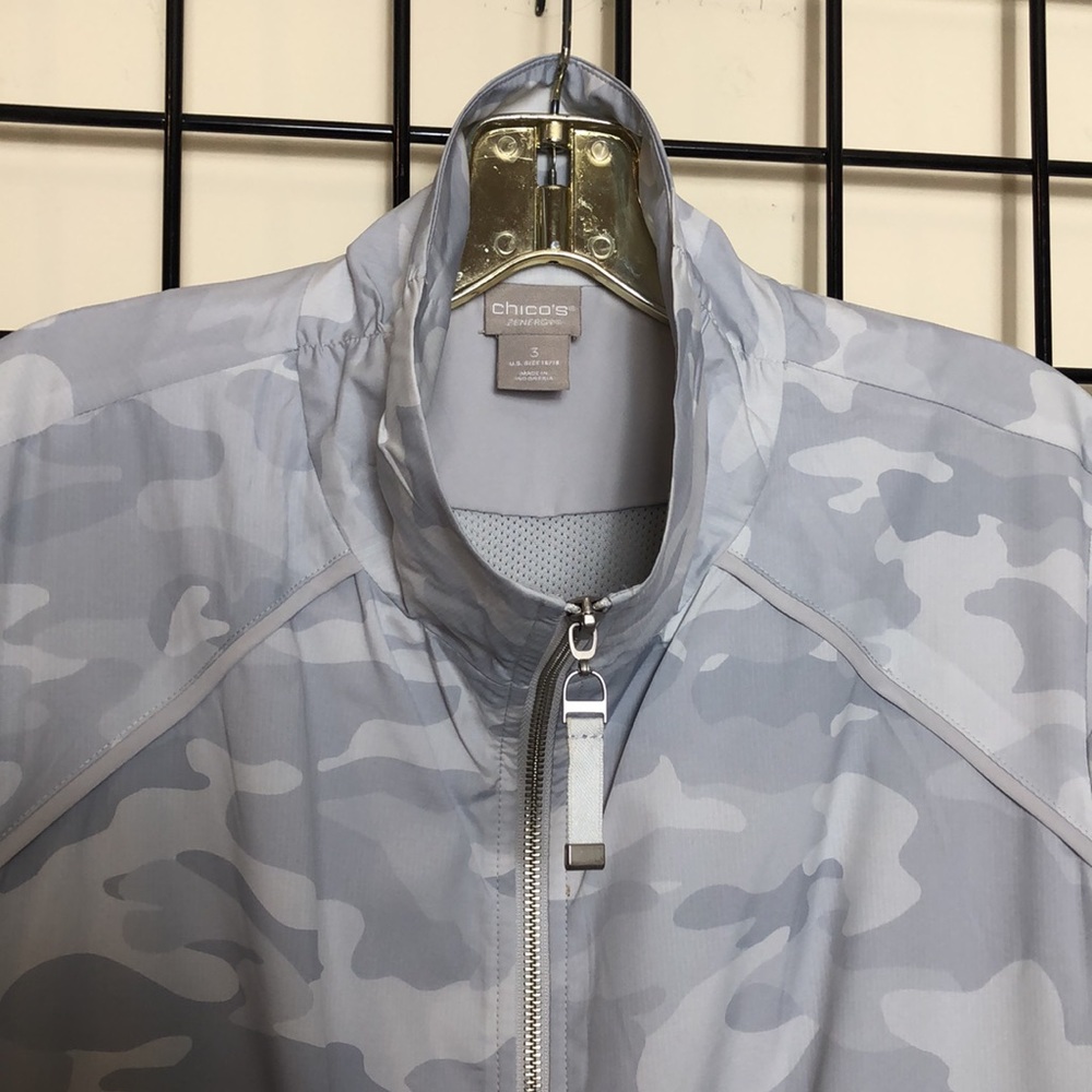 Chico’s Cammo Pattern Gray Lightweight Long Sleev… - image 8